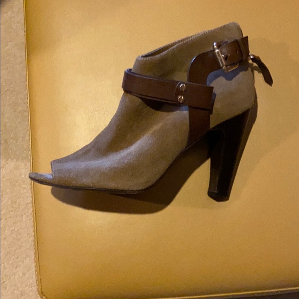 Vince Camuto open toe booty